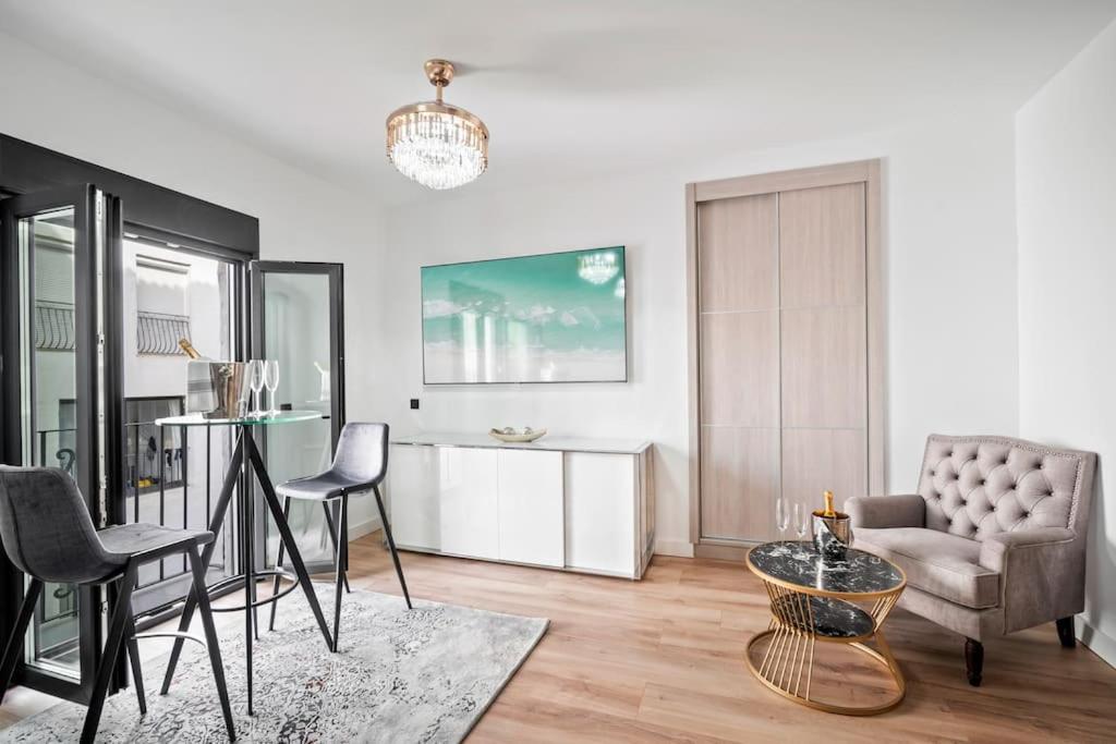 Apartament In The Heart Puerto Banus Luxurious Marbella