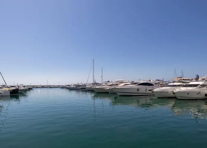 In The Heart Puerto Banus Luxurious Apartment